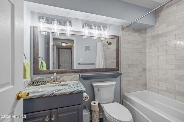 9201 Coast Guard Road D204, Emerald Isle, NC 28594