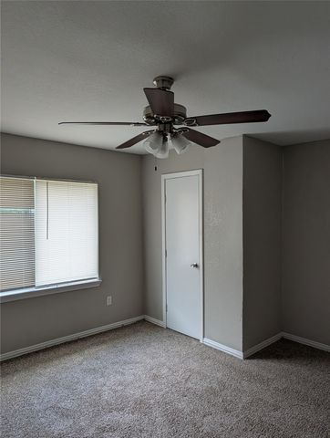 4804 Trail Lake Drive, Fort Worth, TX 76133