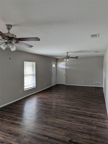 4804 Trail Lake Drive, Fort Worth, TX 76133