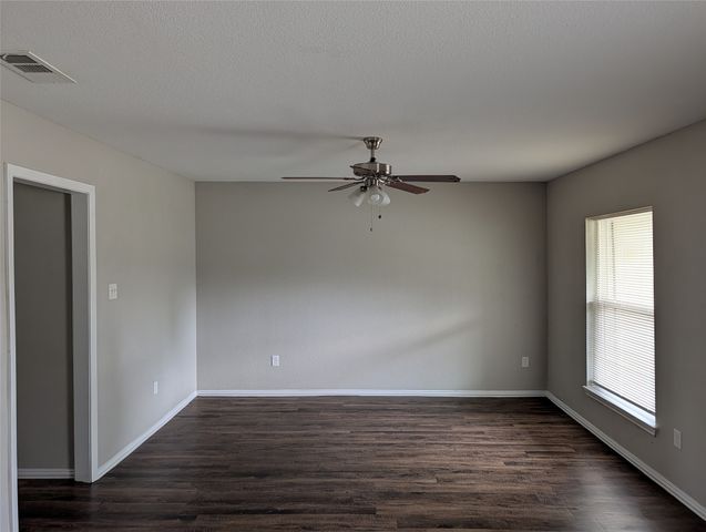 4804 Trail Lake Drive, Fort Worth, TX 76133