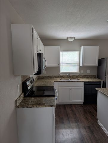 4804 Trail Lake Drive, Fort Worth, TX 76133