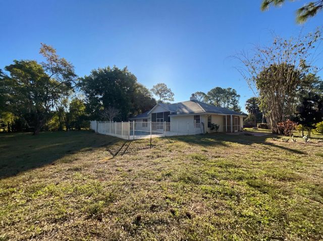 8333 Bowie Way, Lake Worth, FL 33467