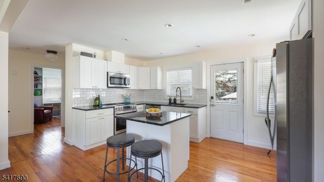 20 John St, Cranford Twp., NJ 07016