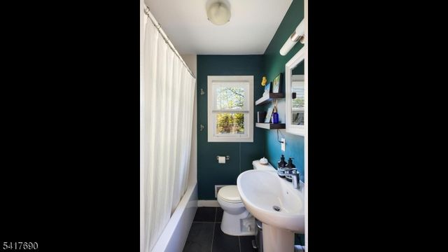 20 John St, Cranford Twp., NJ 07016