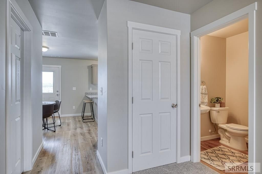 Image 9 of property listing at 2015 Lawrence Lane # 601, Blackfoot, ID 83221