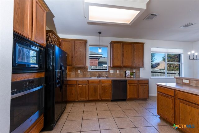 2057 Dove Crossing Drive, New Braunfels, TX 78130