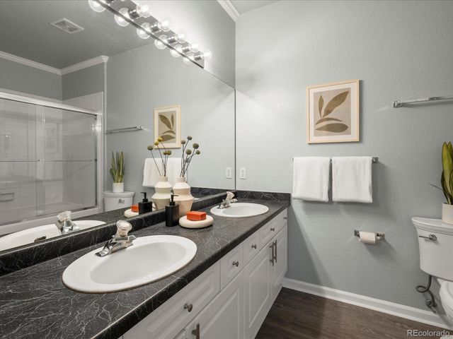 7498 S Alkire Street 202, Littleton, CO 80127