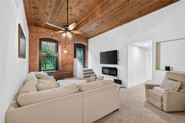 300 Front Street 101, Pawtucket, RI 02860