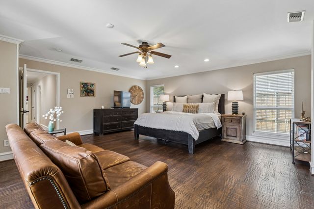 6879 Mossvine Circle, Dallas, TX 75254