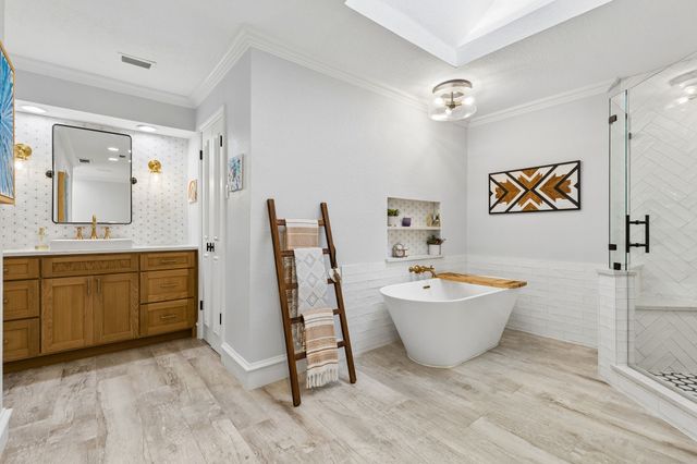 6879 Mossvine Circle, Dallas, TX 75254