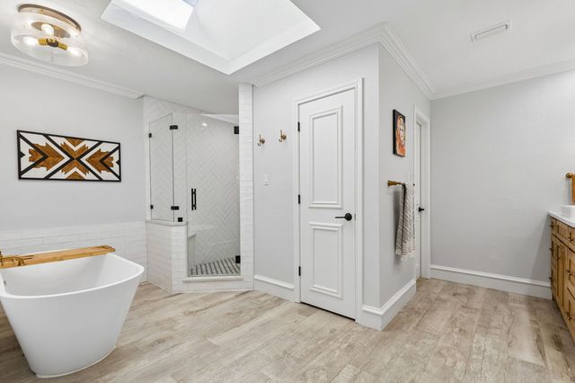 6879 Mossvine Circle, Dallas, TX 75254