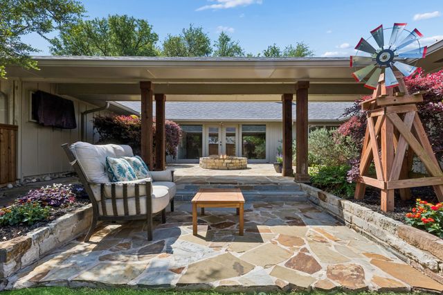 6879 Mossvine Circle, Dallas, TX 75254