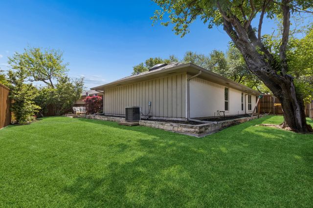 6879 Mossvine Circle, Dallas, TX 75254