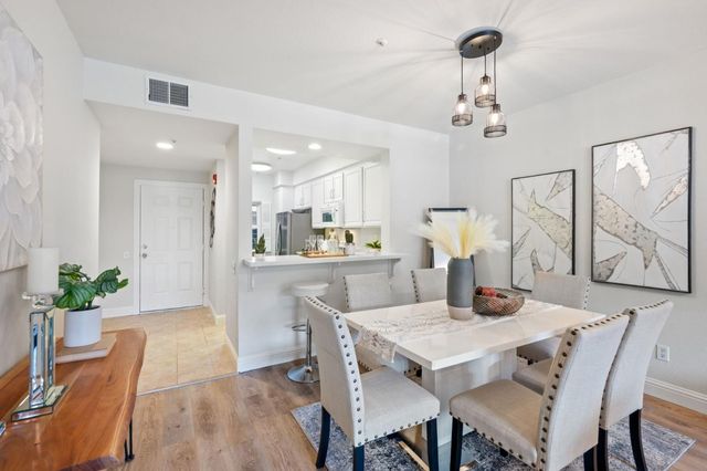 212 Crescent Court, Brisbane, CA 94005