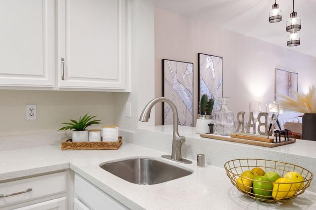 212 Crescent Court, Brisbane, CA 94005