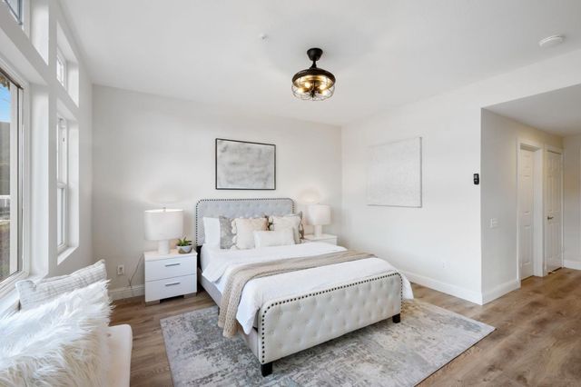 212 Crescent Court, Brisbane, CA 94005