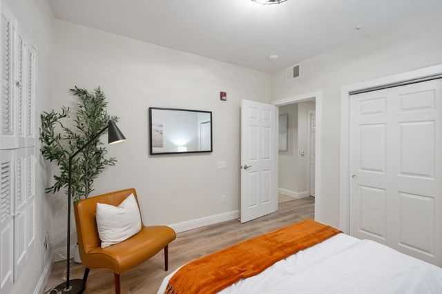 212 Crescent Court, Brisbane, CA 94005