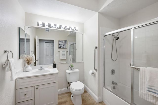 212 Crescent Court, Brisbane, CA 94005