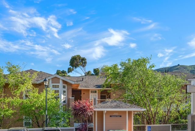 212 Crescent Court, Brisbane, CA 94005