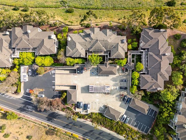 212 Crescent Court, Brisbane, CA 94005