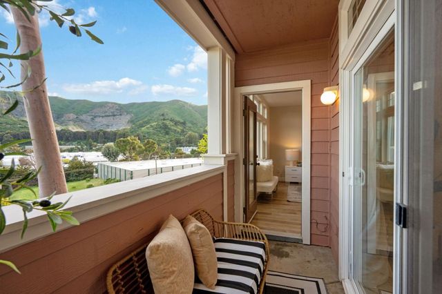 212 Crescent Court, Brisbane, CA 94005