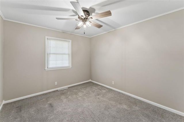 18611 E Salisbury Road, Independence, MO 64056