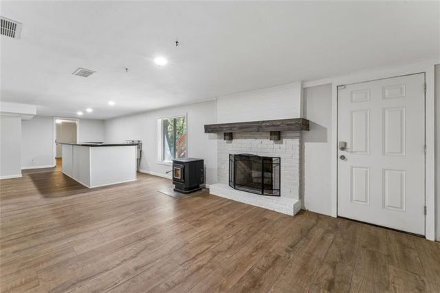 18611 E Salisbury Road, Independence, MO 64056