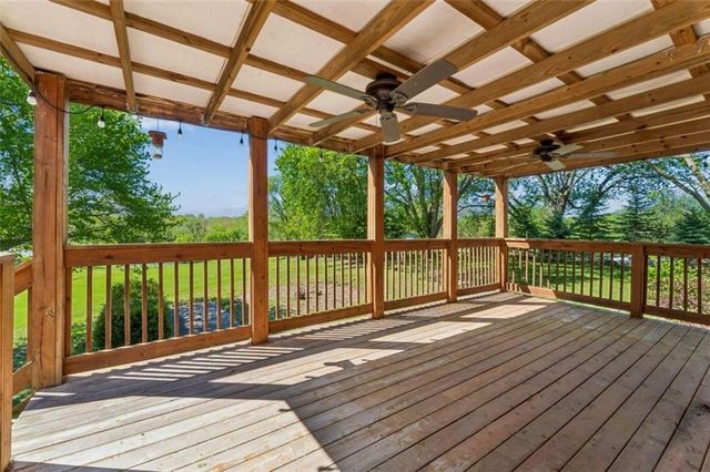 18611 E Salisbury Road, Independence, MO 64056