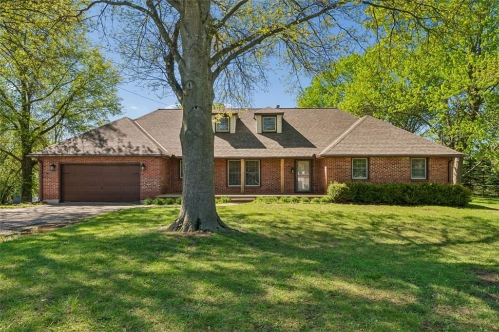18611 E Salisbury Road, Independence, MO 64056