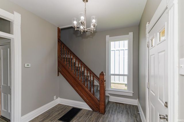 2203 S Elm Street, Muncie, IN 47302