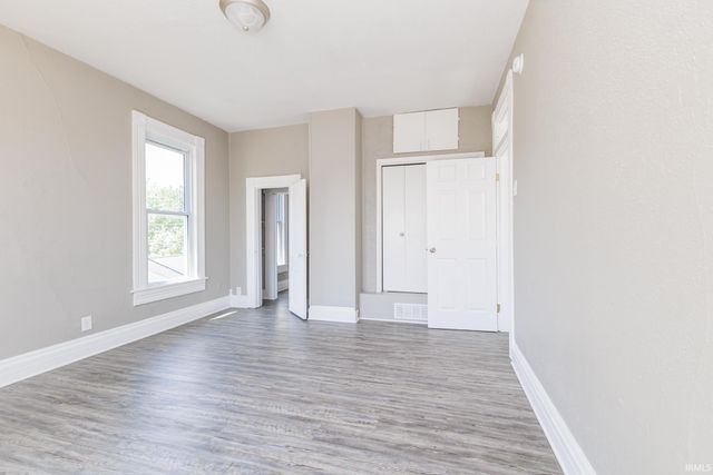 2203 S Elm Street, Muncie, IN 47302