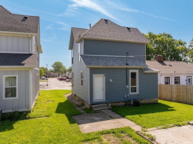 2203 S Elm Street, Muncie, IN 47302