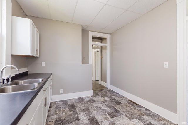 2203 S Elm Street, Muncie, IN 47302