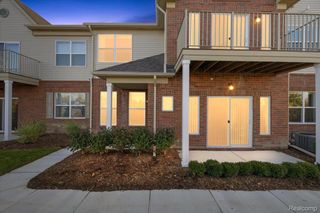 8280 Heywood Circle 2, Sterling Heights, MI 48312