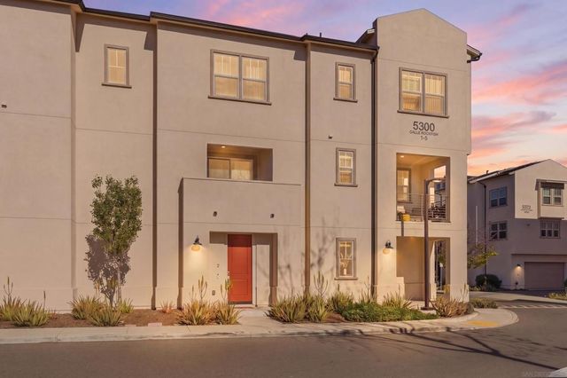 5300 CALLE ROCKFISH 2, San Diego, CA 92154