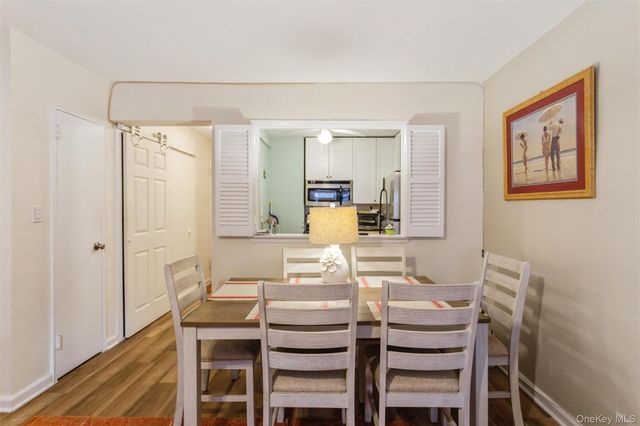 370 W. Broadway 2X, Long Beach, NY 11561