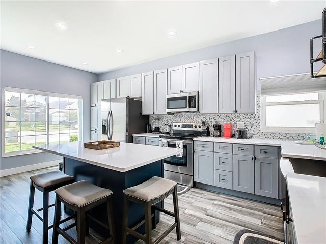 8050 KING PALM CIRCLE, Kissimmee, FL 34747