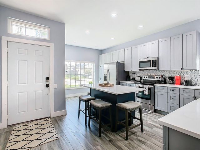 8050 KING PALM CIRCLE, Kissimmee, FL 34747