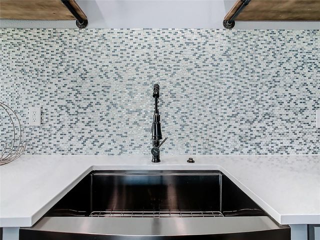 8050 KING PALM CIRCLE, Kissimmee, FL 34747