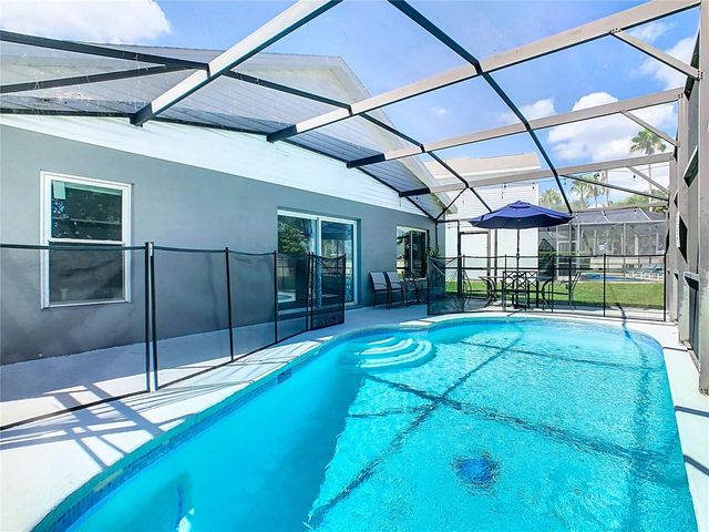 8050 KING PALM CIRCLE, Kissimmee, FL 34747