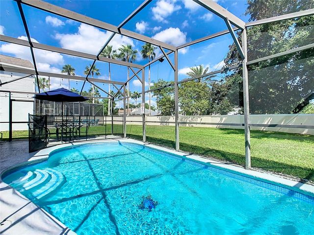 8050 KING PALM CIRCLE, Kissimmee, FL 34747