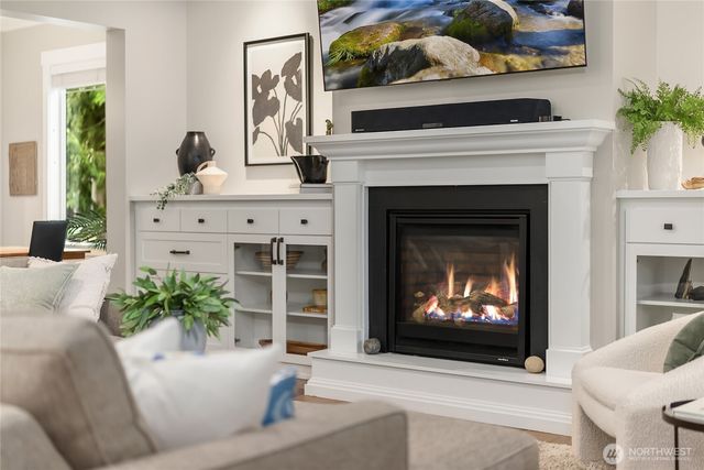 7835 Ledgestone Loop NE, Bainbridge Island, WA 98110