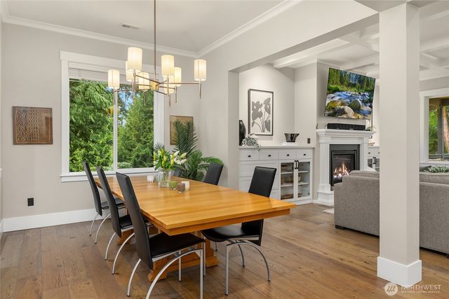 7835 Ledgestone Loop NE, Bainbridge Island, WA 98110
