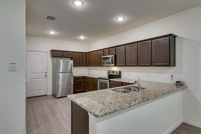 4627 Raleigh Dalton Road, Dallas, TX 75227