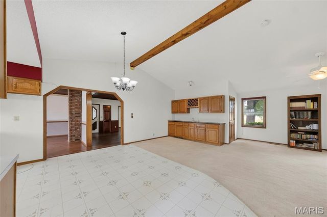 2167 Old Highway 61, Troy, MO 63379