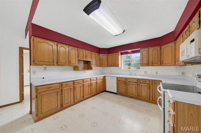 2167 Old Highway 61, Troy, MO 63379