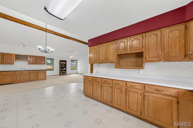 2167 Old Highway 61, Troy, MO 63379