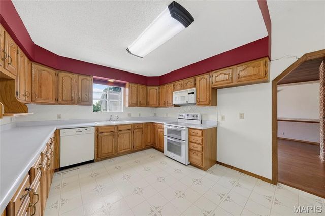 2167 Old Highway 61, Troy, MO 63379