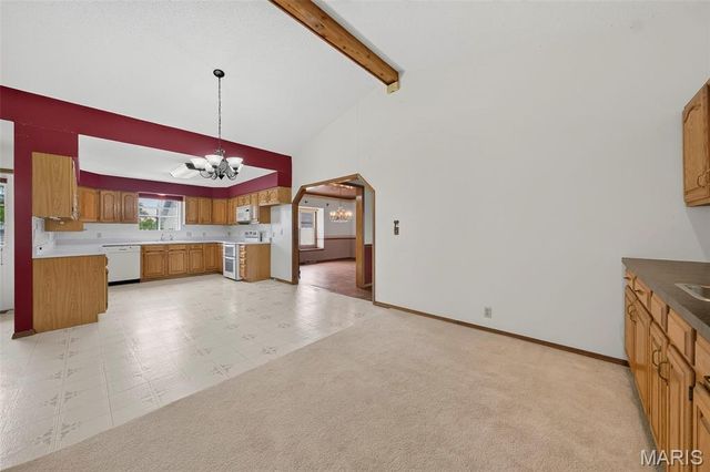 2167 Old Highway 61, Troy, MO 63379