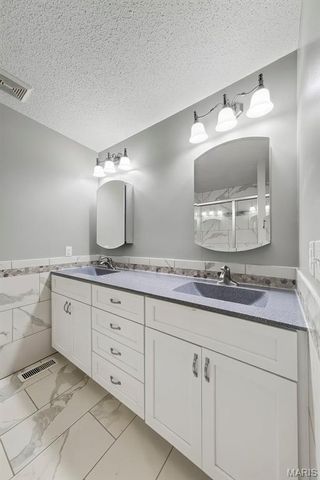 2167 Old Highway 61, Troy, MO 63379